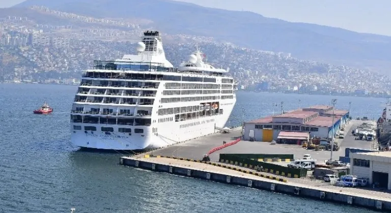 70 Kruvaziyer Gemisi İzmir'e Akın Edecek: 100 Bin Turist Bekleniyor